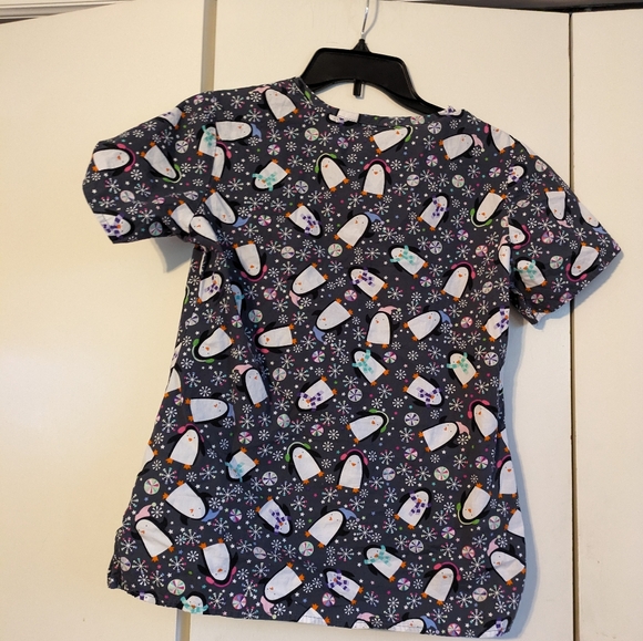 Zoe and Chloe extra small scrub top - Picture 7 of 9